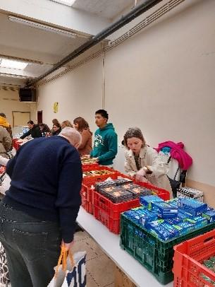 Notre ambassadrice Juliet Bonhomme en visite à la Banque Alimentaire de Bruxelles-Brabant et à l’association Tabita